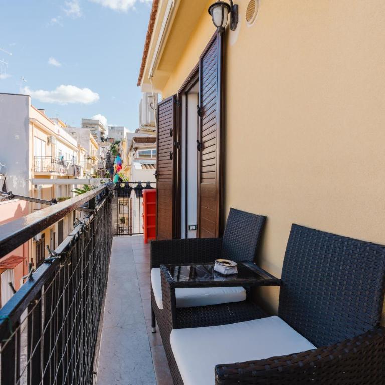 Casa Luna - Appartamento Superior con 1 Camera da Letto e Balcone - 14