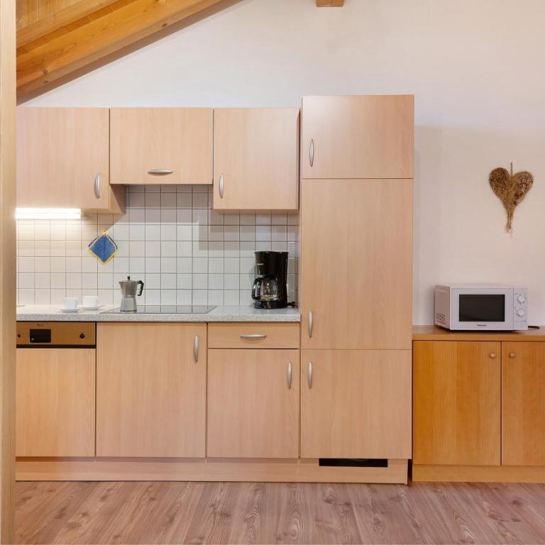 Bauernhof Schgagul - Deluxe-Apartment mit 2 Schlafzimmern und Gartenblick - 8