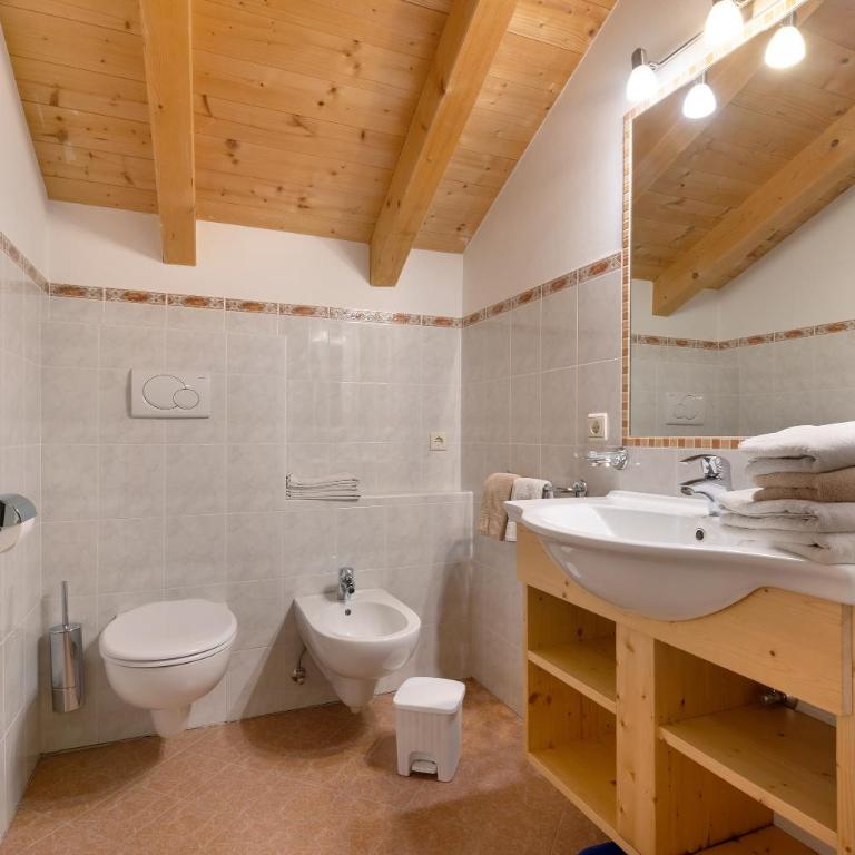 Bauernhof Schgagul - Deluxe-Apartment mit 2 Schlafzimmern und Gartenblick - 20