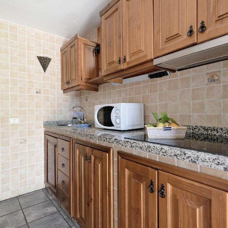 Vivienda Vacacional Risco Blanco - Villa with Garden View - 9