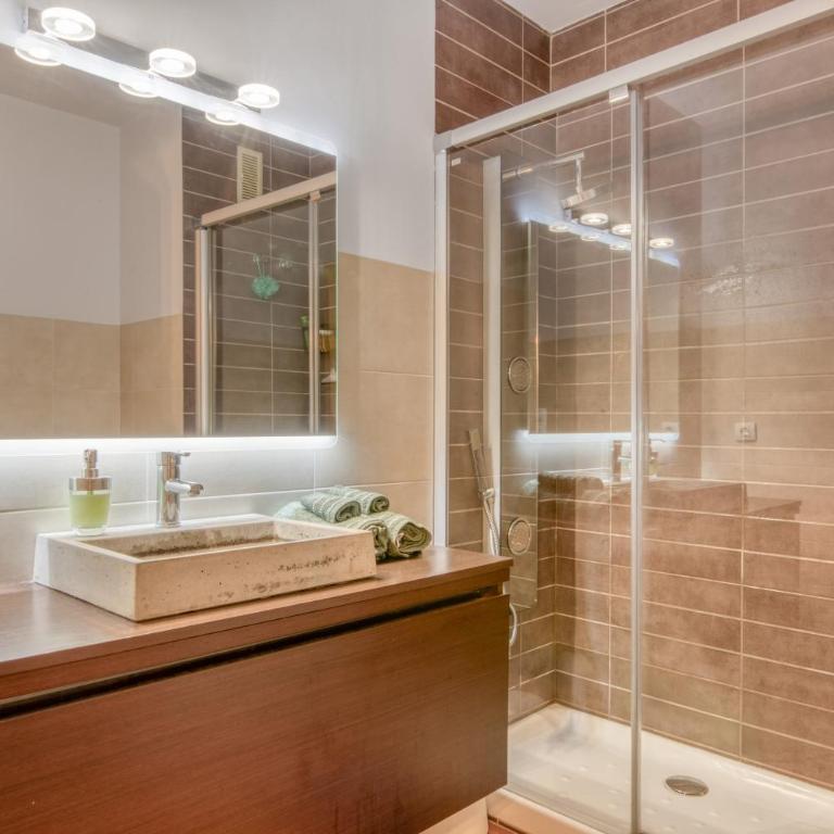 Duplex Chill Beach - Apartamento Deluxe de 2 dormitorios con vistas al jardín - 13