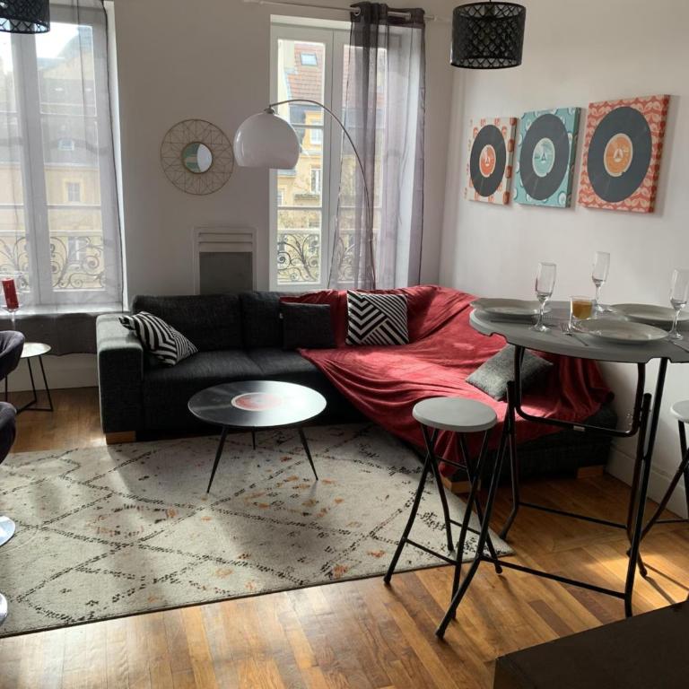 Chez Édouard Duplex coeur de ville - Superior Apartment with City View - 10