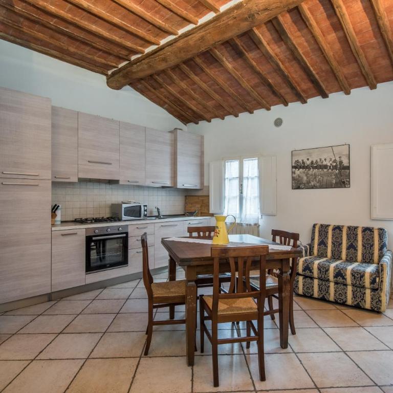 Il Campo Comfort apt with balcony - Superior Apartment with City View - 11