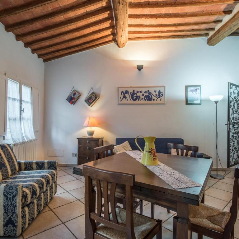 Il Campo Comfort apt with balcony - Superior Apartment with City View - 8