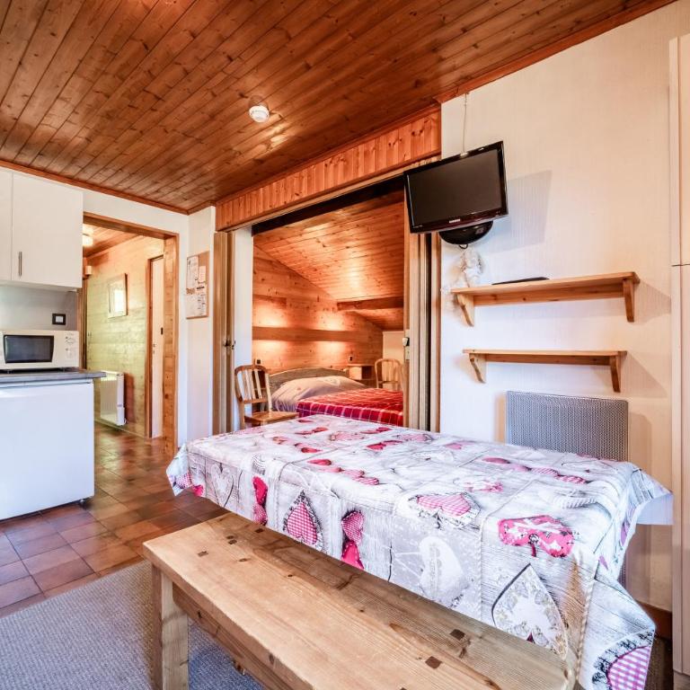 Chalet Arnica - Superior One-Bedroom Apartment with Balcony - 13