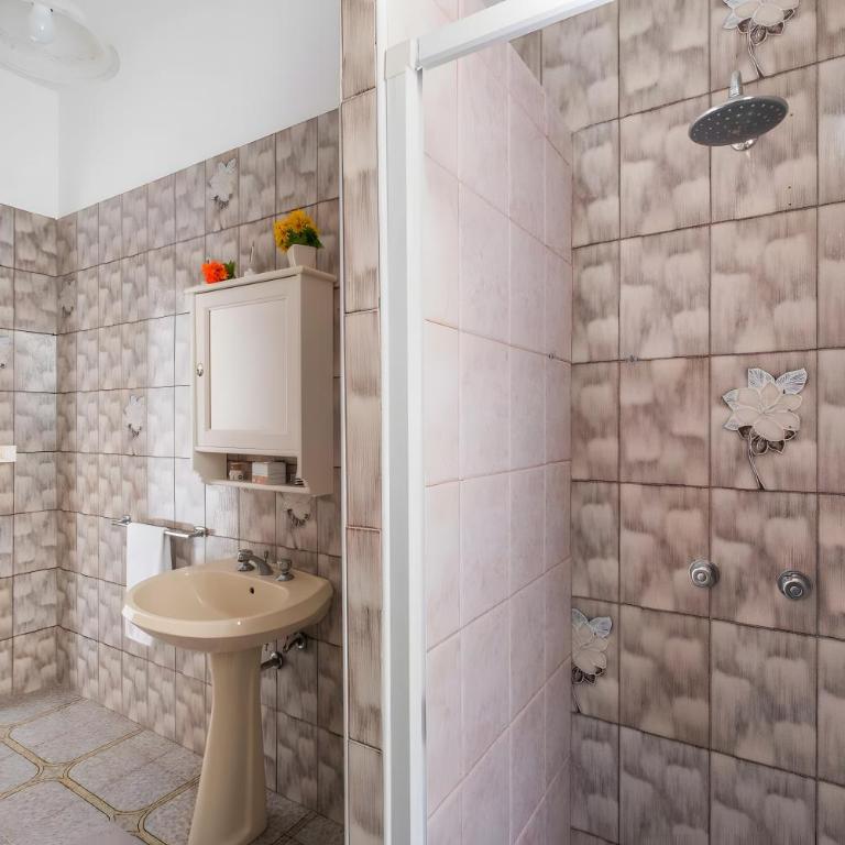 Coastal Harmony Villa - Two-Bedroom House - 15