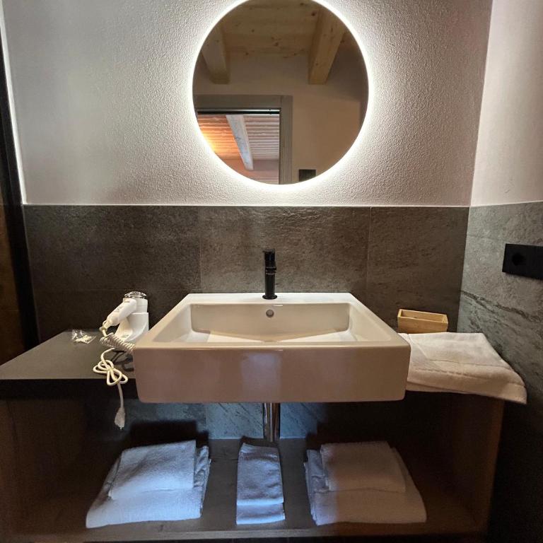 Casa Domin Livigno - Appartamento Deluxe con 2 Camere da Letto e Balcone - 7