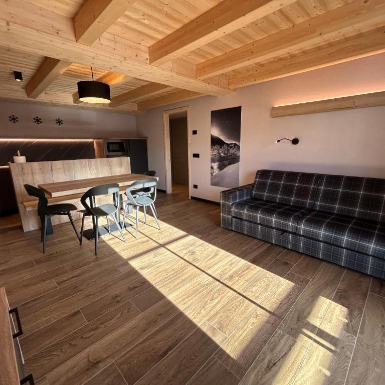 Casa Domin Livigno - Appartamento Deluxe con 2 Camere da Letto e Balcone - 15