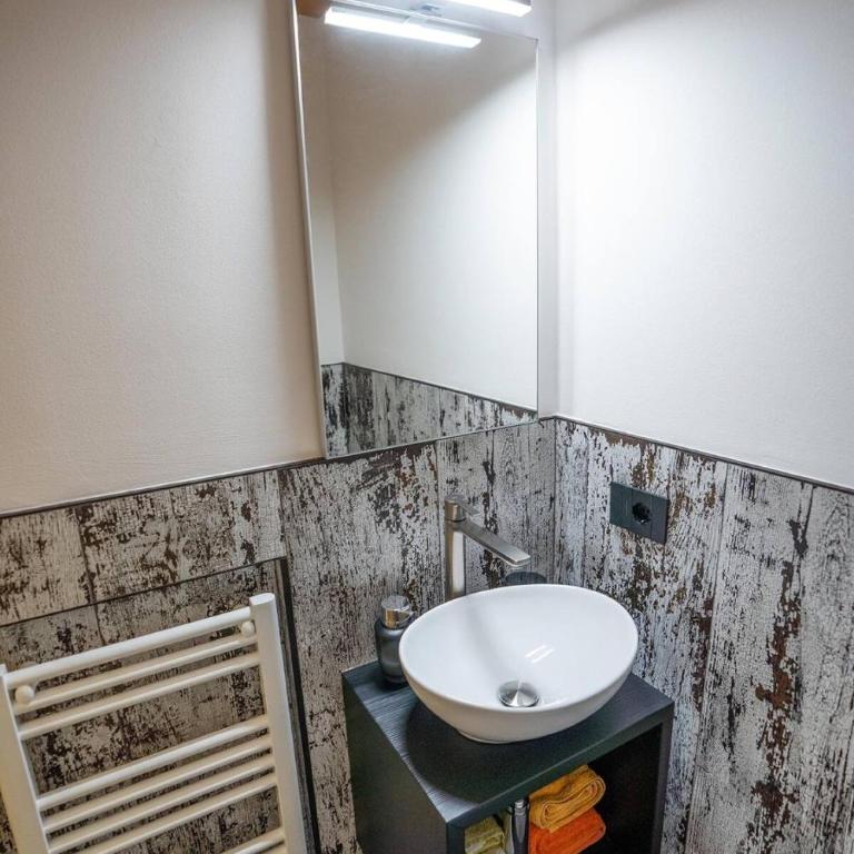Appartamento Bucaneve - Appartamento Premium con 3 Camere da Letto e Balcone - 23