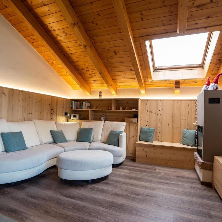 Appartamento Bucaneve - Appartamento Premium con 3 Camere da Letto e Balcone - 1