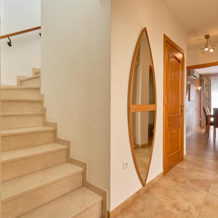 Ático con piscina en Nerja centro - Apartamento de 3 dormitorios con vistas a las montañas - 11