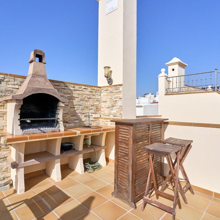 Ático con piscina en Nerja centro - Apartamento de 3 dormitorios con vistas a las montañas - 27
