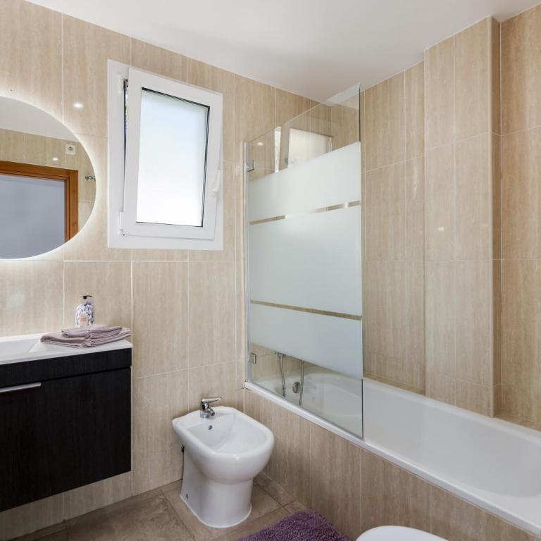 Atico Duplex con terraza - Apartamento Deluxe de 2 dormitorios con vistas al mar - 17