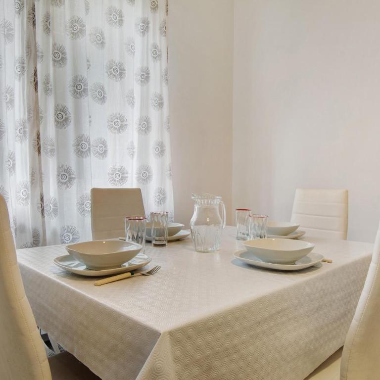 House Il Glicine - Pet Friendly - Appartamento con 1 Camera da Letto e Vista Giardino - 9