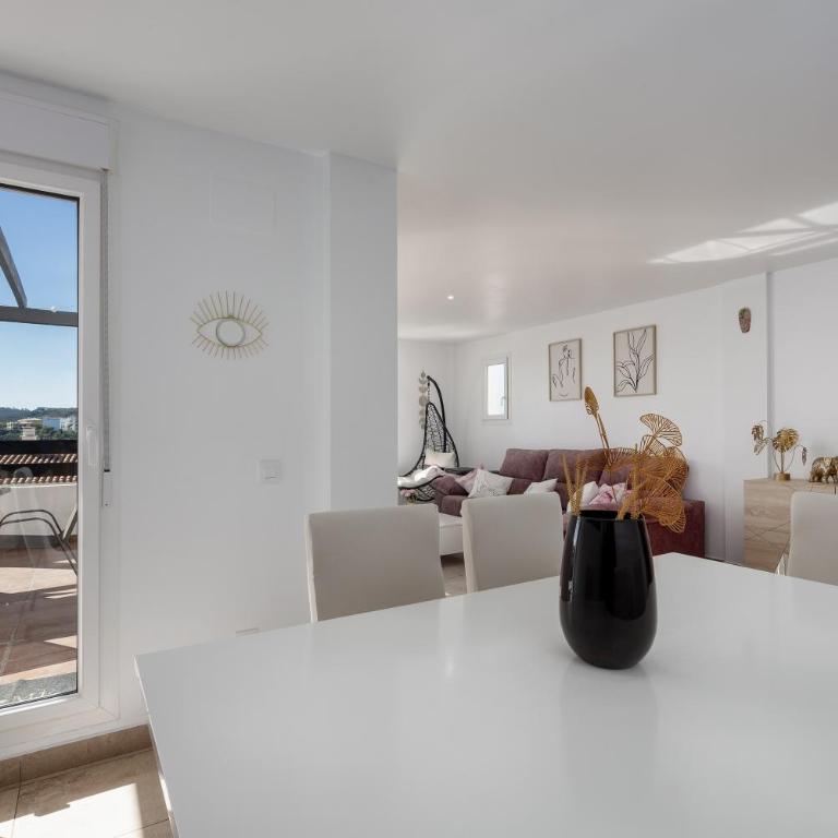 Atico Duplex con terraza - Apartamento Deluxe de 2 dormitorios con vistas al mar - 11