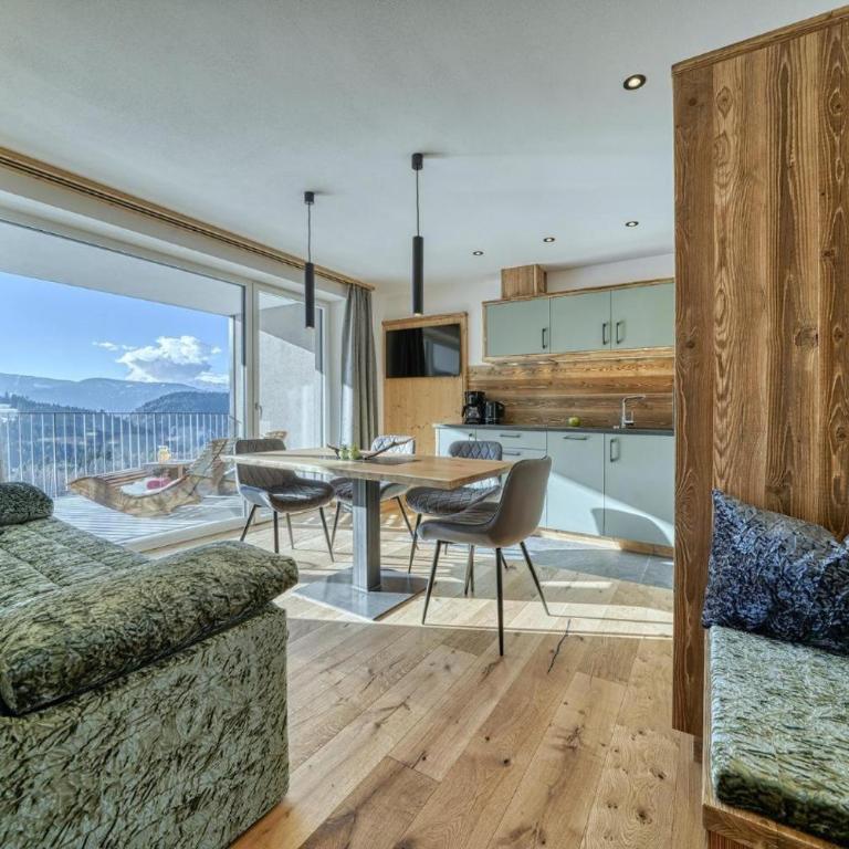 Hinterrainer - New Apartments 2026 - Superior One-Bedroom Apartment with Balcony - 3