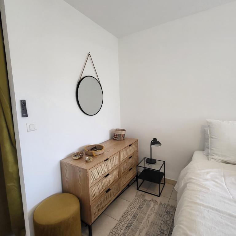 Amaryllis 3P proche plage, clim - Superior Apartment with City View - 12
