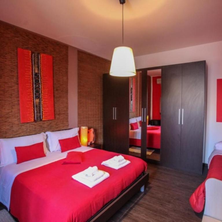 Bnb Sottosopra intero 3 stanze 8pax - Appartamento Premium con 3 Camere da Letto e Balcone - 3