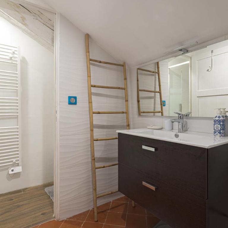 Appartement Dali - Villa Sainte - Two-Bedroom Deluxe Apartment with Garden View - 14