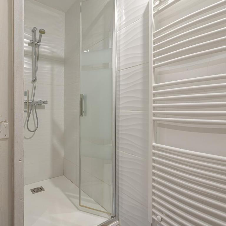 Appartement Dali - Villa Sainte - Two-Bedroom Deluxe Apartment with Garden View - 15