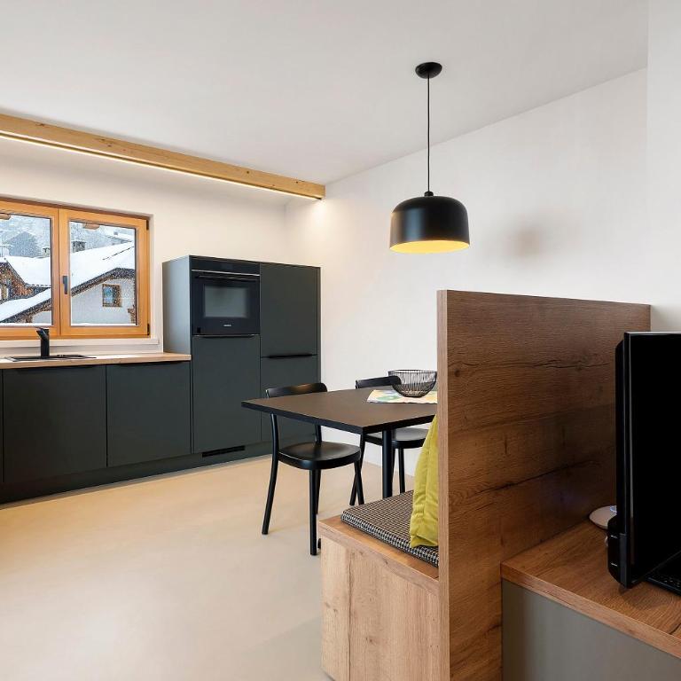 Appartement Mia - Appartamento Deluxe con 2 Camere da Letto e Balcone - 14