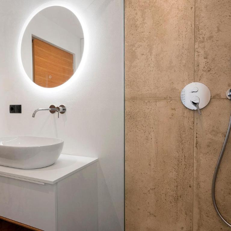 Appartement Mia - Appartamento Deluxe con 2 Camere da Letto e Balcone - 33