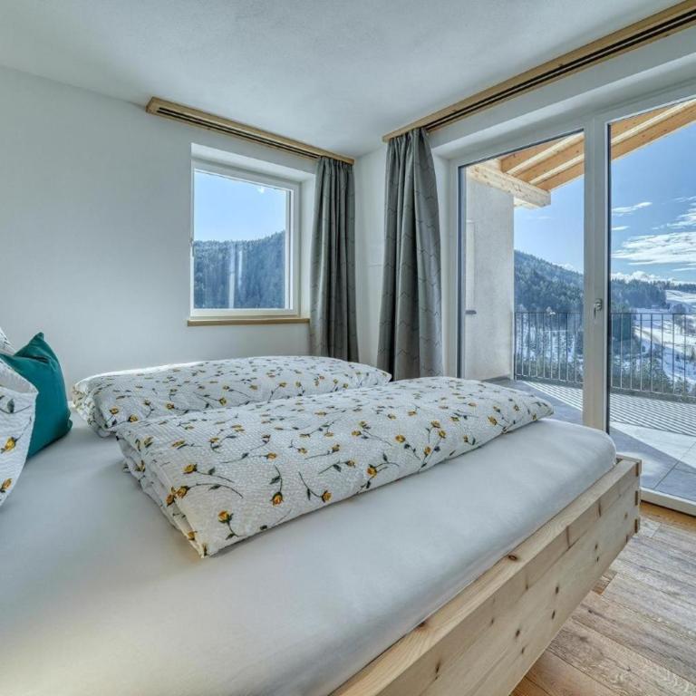 Hinterrainer - New Apartments 2026 - Two-Bedroom Deluxe Apartment with Garden View - 7
