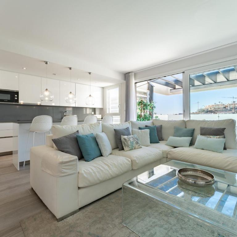250 La Cala Calaserena - Apartamento con terraza - 2