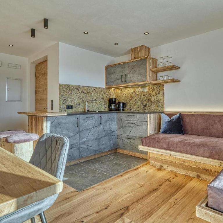 Hinterrainer - New Apartments 2026 - Superior One-Bedroom Apartment with Balcony - 1