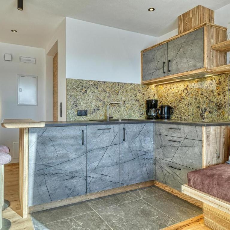Hinterrainer - New Apartments 2026 - Superior One-Bedroom Apartment with Balcony - 2