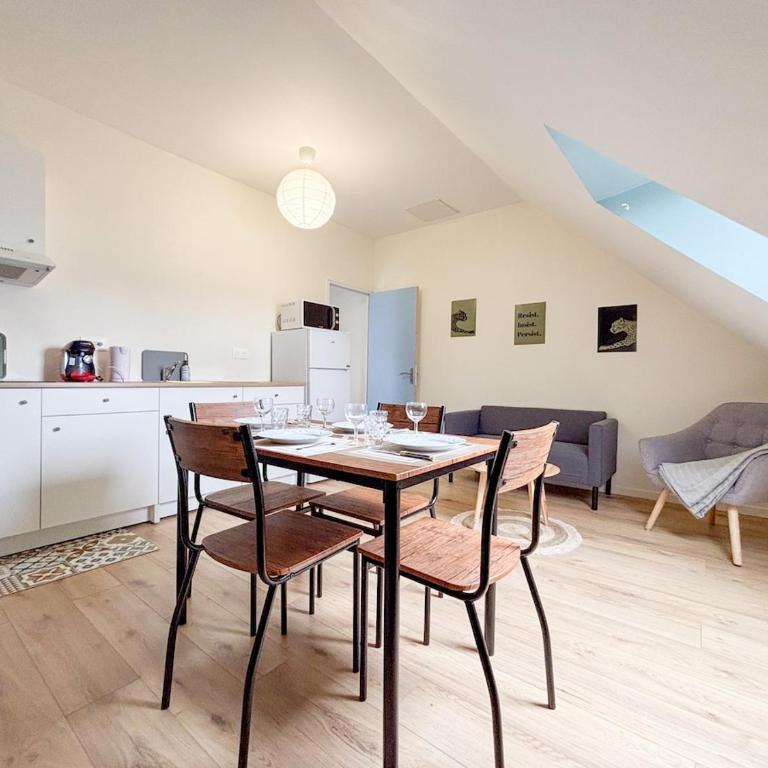 Appt 4 pers - Parking gratuit - WiFi - Appartement 2 Chambres - 5