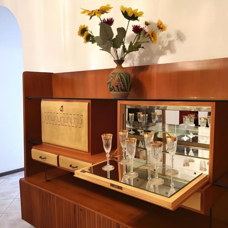 Spacious Historic Apartment F1 - Appartamento Deluxe con 2 Camere da Letto e Balcone - 7