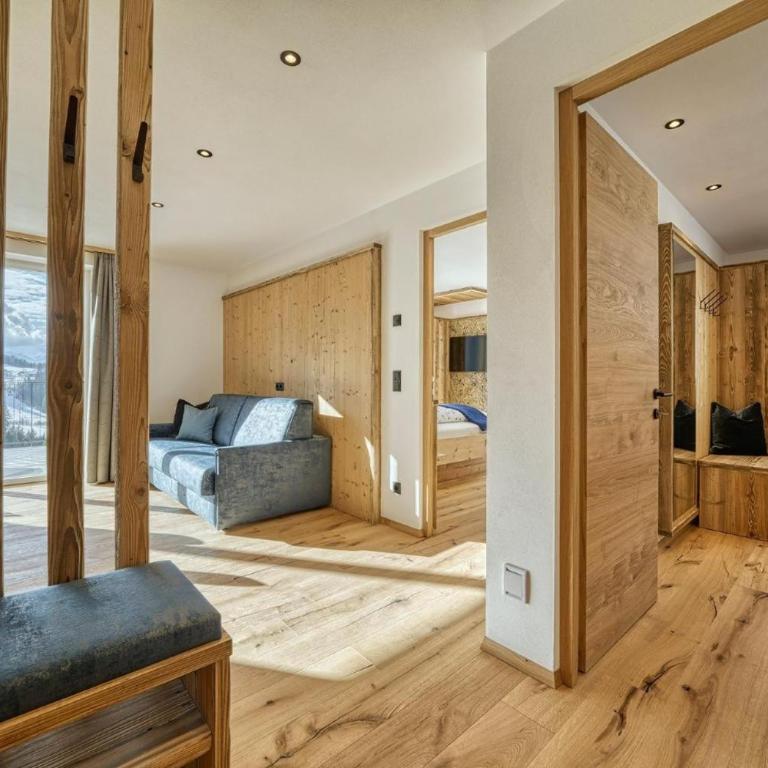Hinterrainer - New Apartments 2026 - Two-Bedroom Deluxe Apartment with Garden View - 4