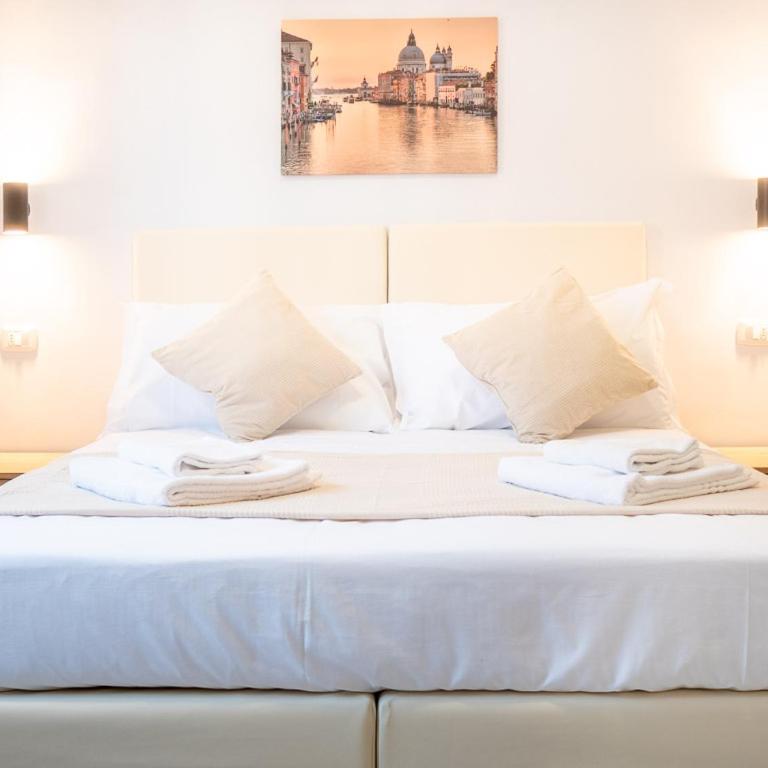 Casa Bella Venezia 1 - Camera Matrimoniale/Doppia con Letti Singoli con Bagno Privato - 10