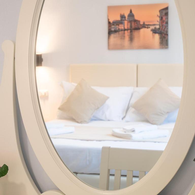 Casa Bella Venezia 1 - Camera Matrimoniale/Doppia con Letti Singoli con Bagno Privato - 9