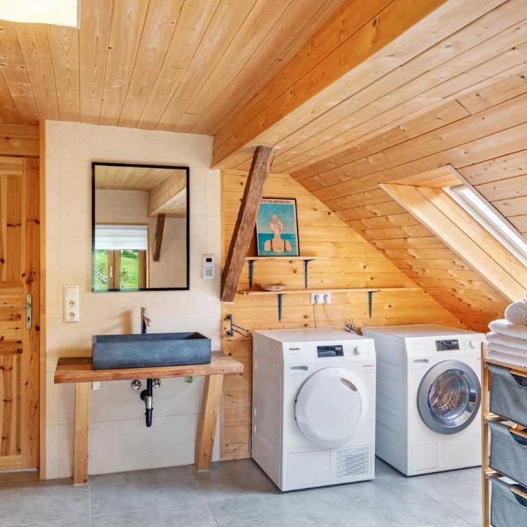 Penthouse im Bauernhaus - Deluxe-Apartment mit 2 Schlafzimmern und Gartenblick - 24