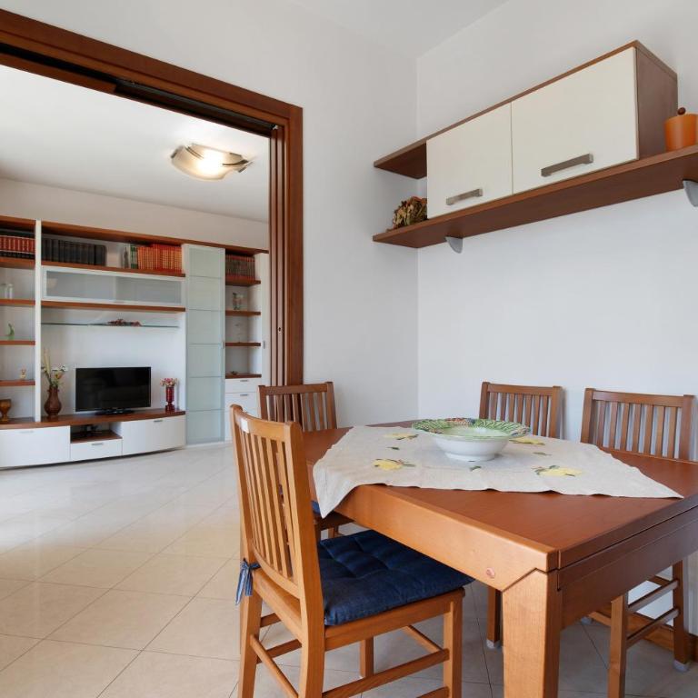 Casa Andrea - Appartamento Deluxe con 2 Camere da Letto e Vista Giardino - 7