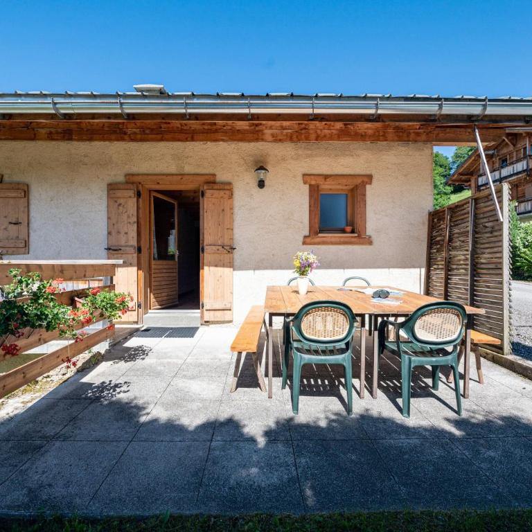 Le Paccaly, Piscine et Aire de jeux - Chalet - 28