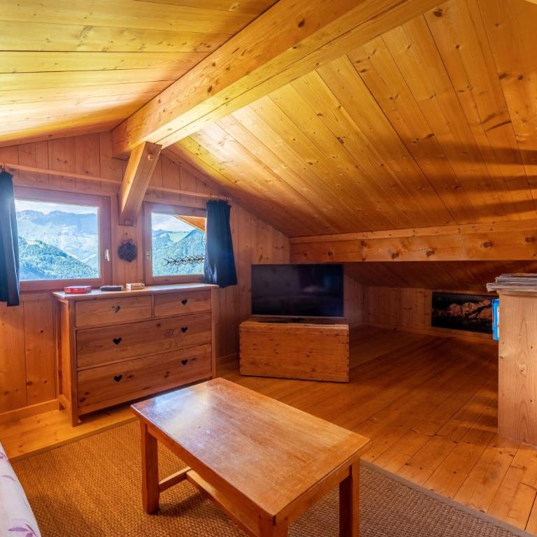 Le Paccaly, Piscine et Aire de jeux - Chalet - 24