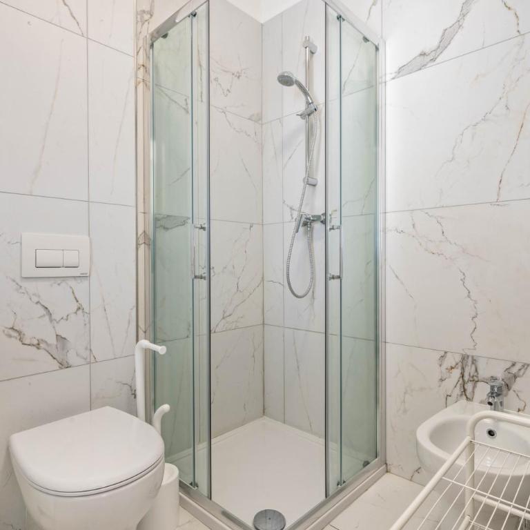 Planet Suite 303 - Monolocale con Terrazza - 17