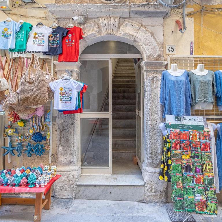 Cavour 45 Ortigia - Appartamento Superior con 1 Camera da Letto e Balcone - 25