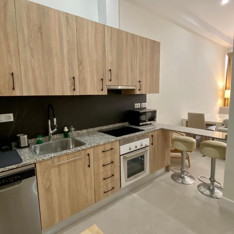 Palangreros Beach Apartment - Apartamento Superior con vistas a la ciudad - 8