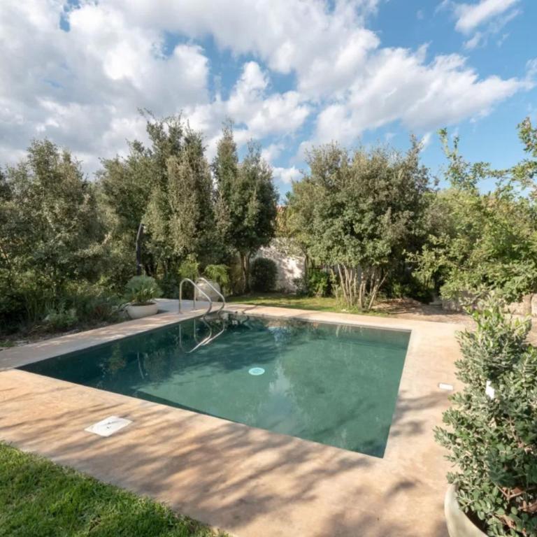 Villa Manghisi immersa nel verde - Villa con Vista Giardino - 30