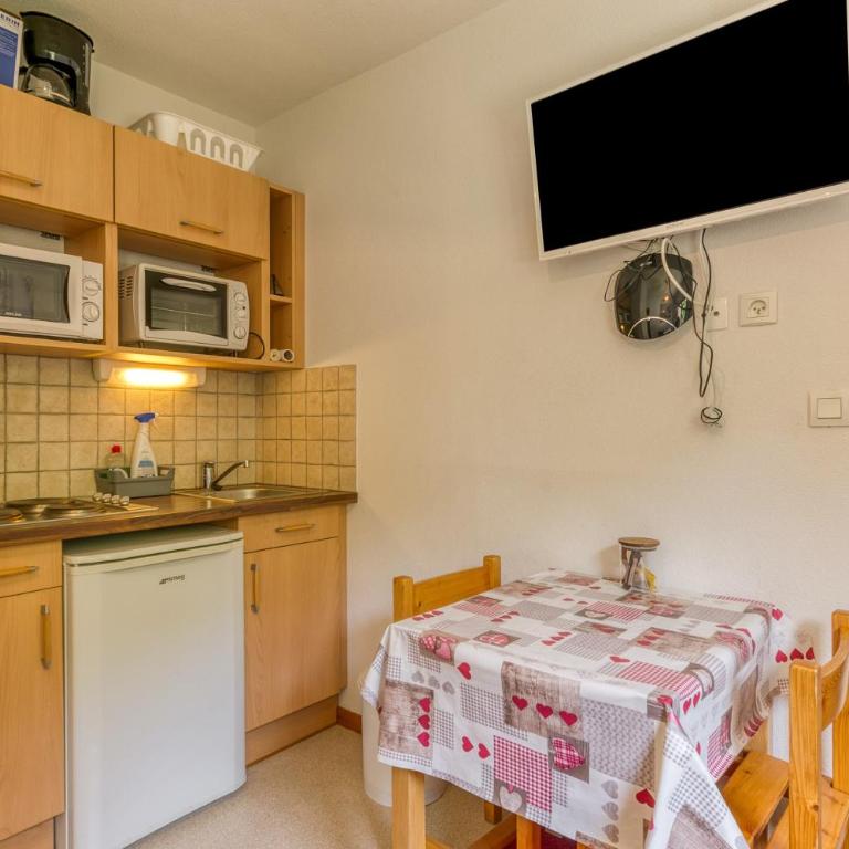 Les Lys Orangés - Apartment mit 1 Schlafzimmer und Garten - 12