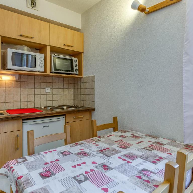 Les Lys Orangés - Apartment mit 1 Schlafzimmer und Garten - 10