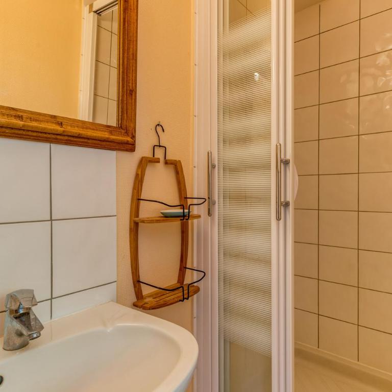 Les Lys Orangés - Apartment mit 1 Schlafzimmer und Garten - 14