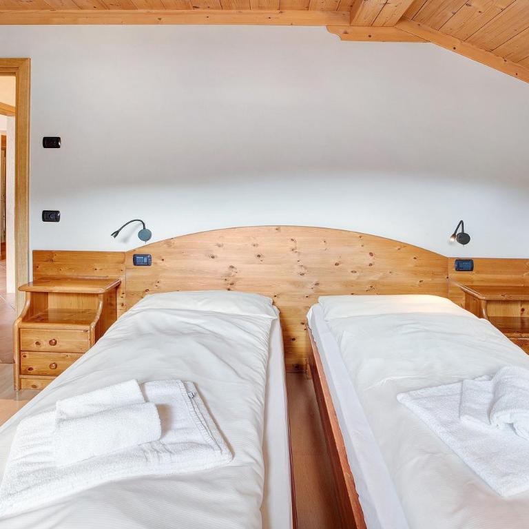 Chalet Anna Botton d'oro - Appartamento Deluxe con 2 Camere da Letto e Vista Giardino - 9