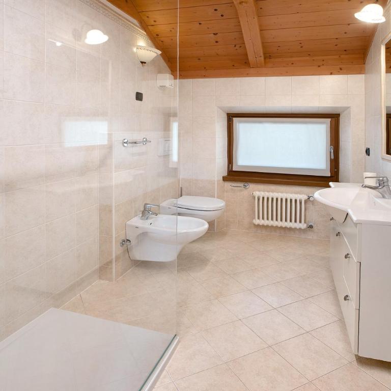 Chalet Anna Botton d'oro - Appartamento Deluxe con 2 Camere da Letto e Vista Giardino - 14
