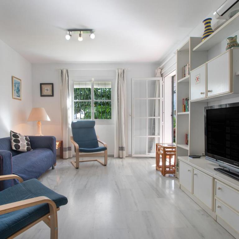 Benalmar Bajo C - Two-Bedroom Deluxe Apartment with Garden View - 23
