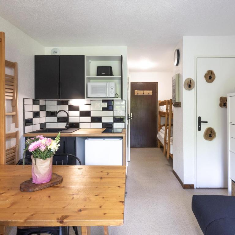 Les chalets du Praz 4 - Immoclean - One-Bedroom Apartment with Garden View - 4